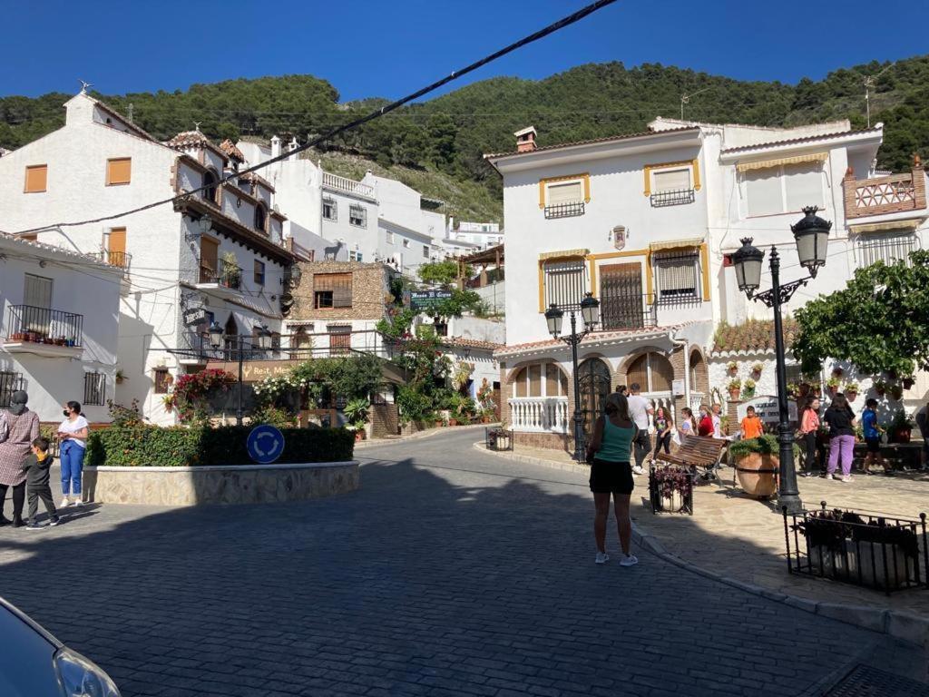 Apartamento La Fuente Alcaucín Екстериор снимка